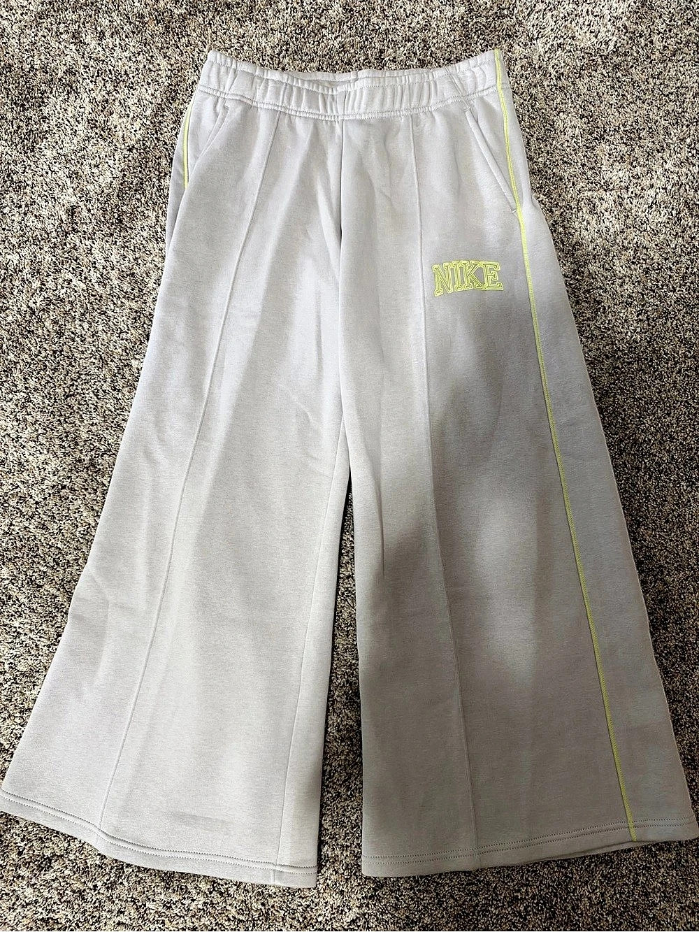 Nike Sportswear Phoenix Fleece High-Waisted Wide-Leg Pants White Medium
